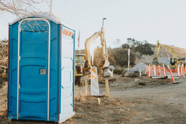 Best Portable restroom trailer rental  in Splendora, TX